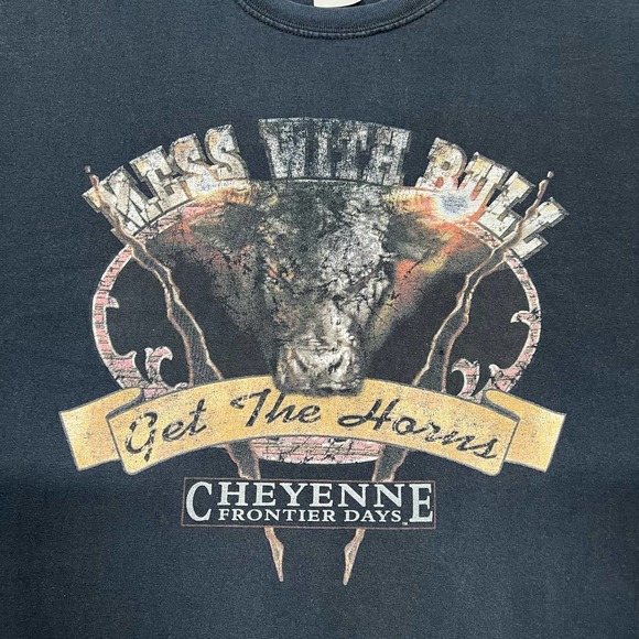 Wester Bull Vintage Faded Distressed XL Black Brown Graphic Short Sleeve T-Shirt - Picture 4 of 7